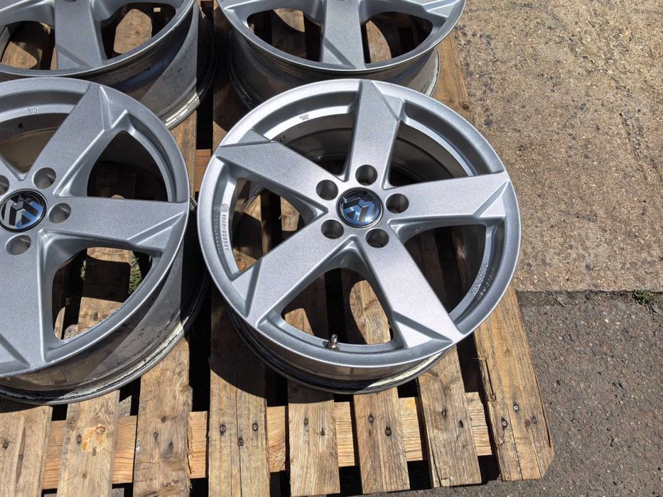 17 цола 5 х 112 мм Фолксваген / АУДИ / Мерцедес - 7,5 Инча / ЕТ 38