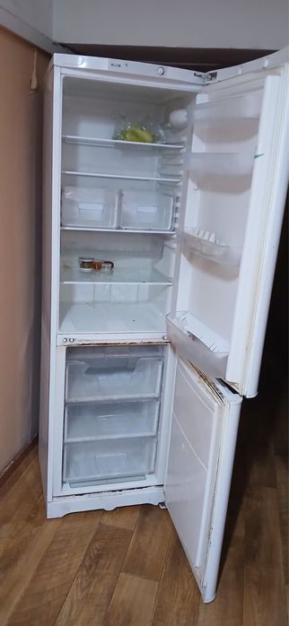 Холодильник бесплатно