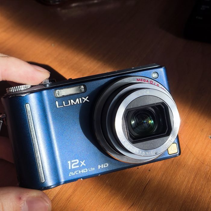 Цифровой фотоаппарат мыльница Panasonic Lumix