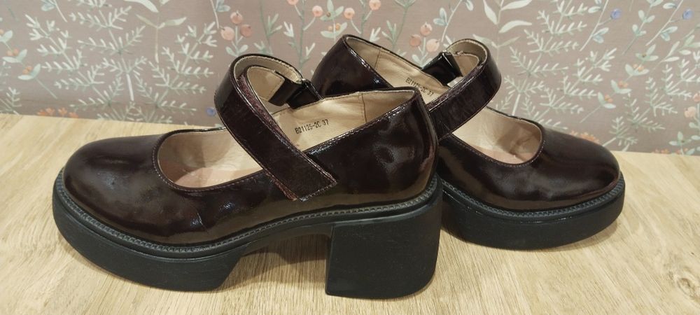 Туфли бордовые лаковые