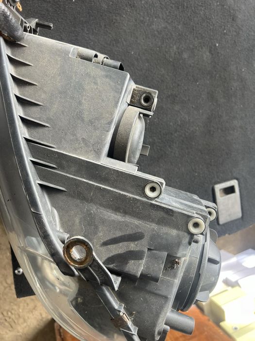 Оригинален Фар за VW TOURAN 2008-10год ляв Туран 1 фейслифт