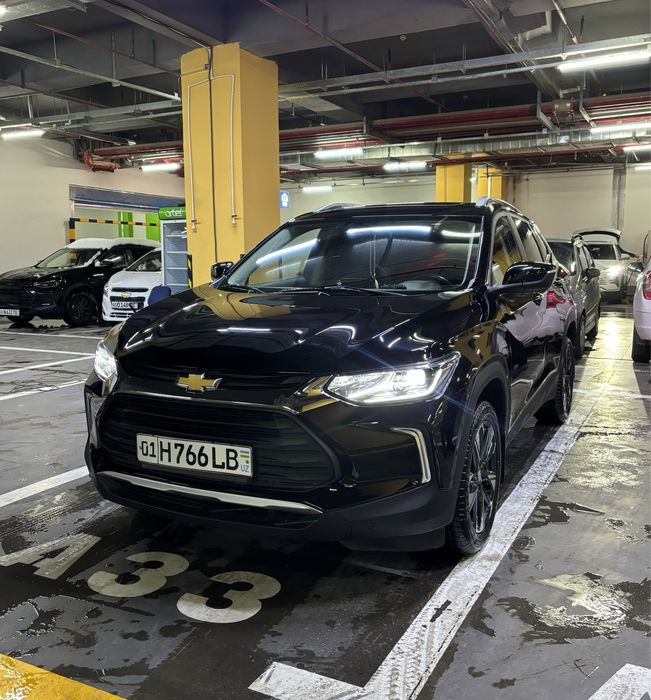 Срочно продается Tracker Premier 2023