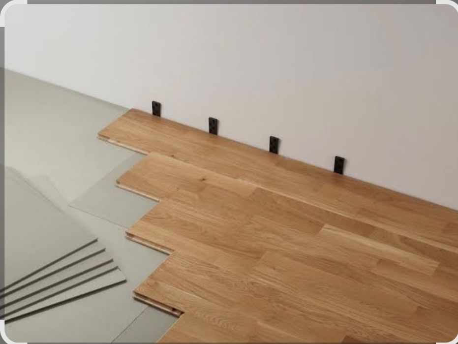 Укладка напольного покрытия