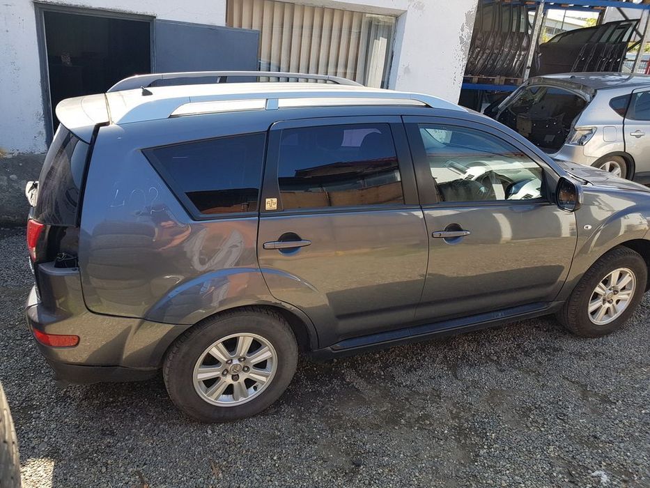 Dezmembrari dezmembrez  Citroen C-Crosser 2.2 D 2007-2012