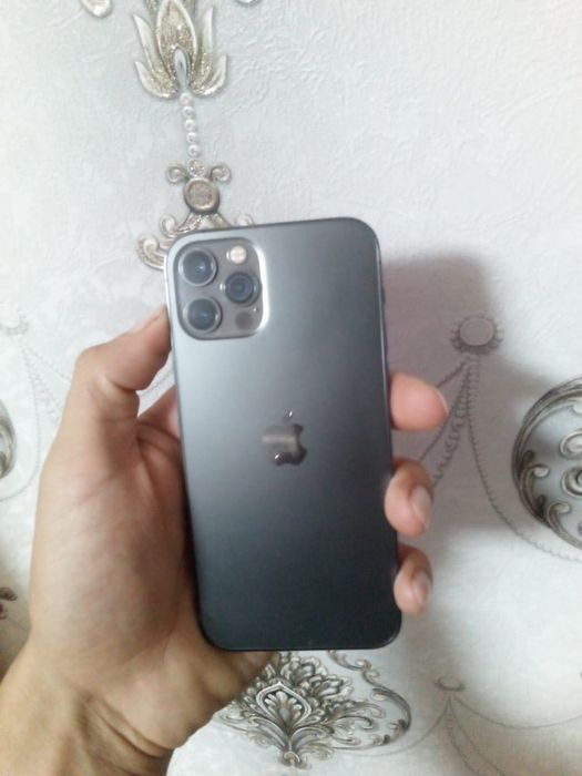 Айфон 12 pro обмен можно с вашей доплатой