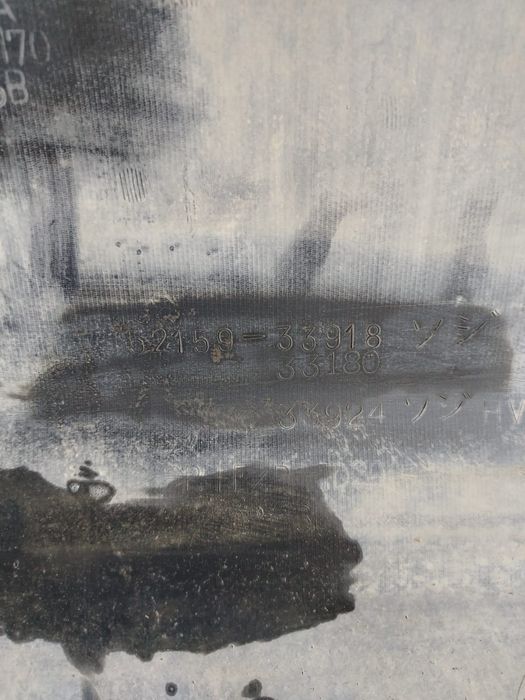 Продаю бампер камри 40