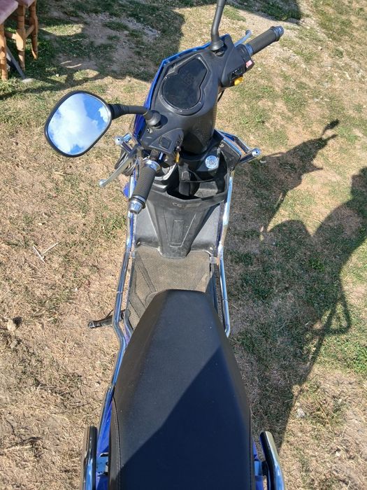 Vând scuter electirc