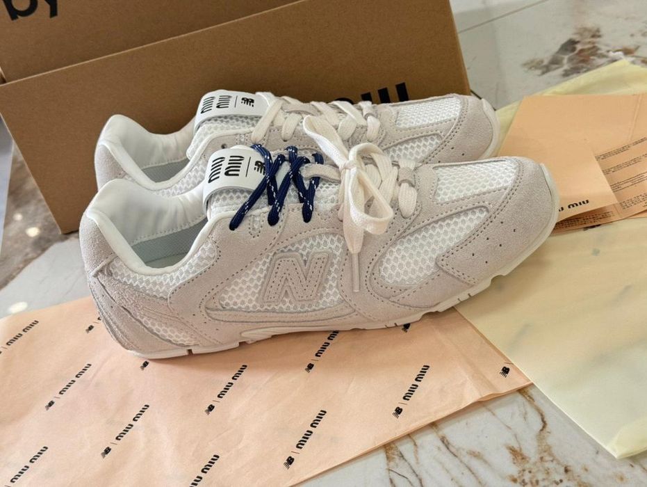 Adidasi New Balance x Miu Miu