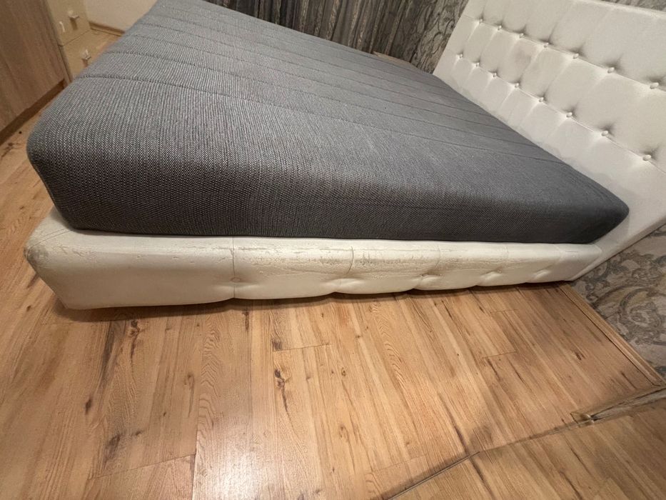 Спалня 180х200 с матрак и повдигащ механизъм