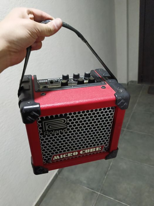 портативный гитарный усилитель— Roland Micro Cube