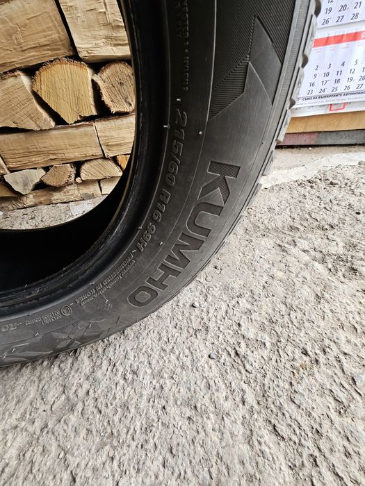Продавам зимни гуми Kumho 215 60 16