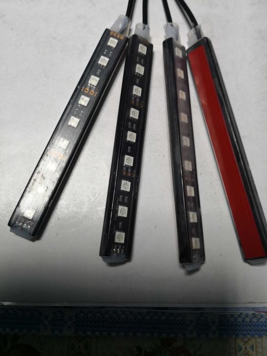 Banda led rgb auto pt. lumini la picioare