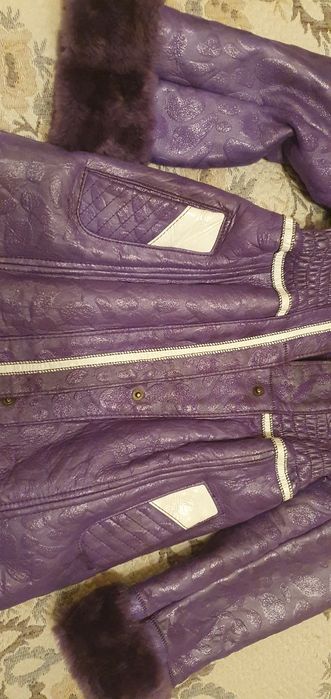 Продам детскую дубленку