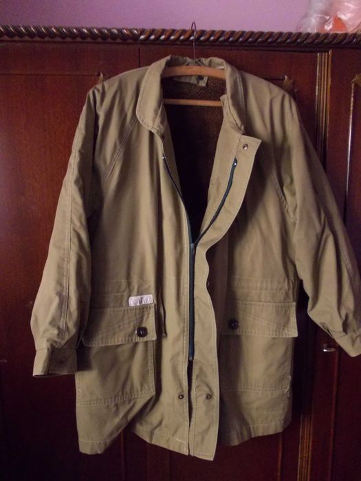 Suba din tercot imblanita si guler Karacul