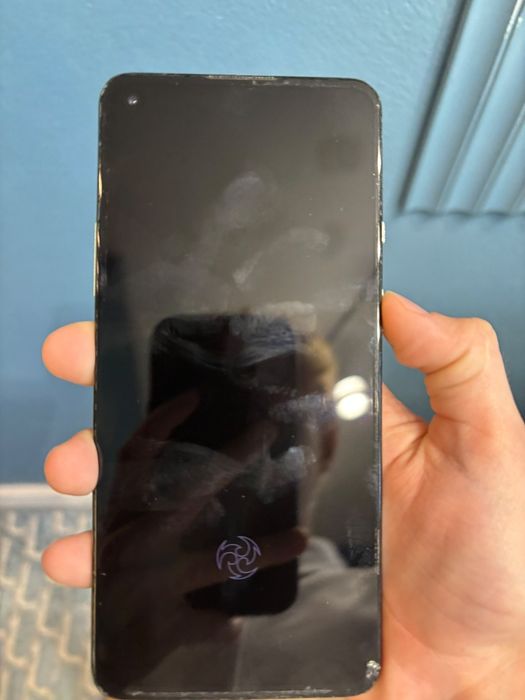Продам OnePlus 9r