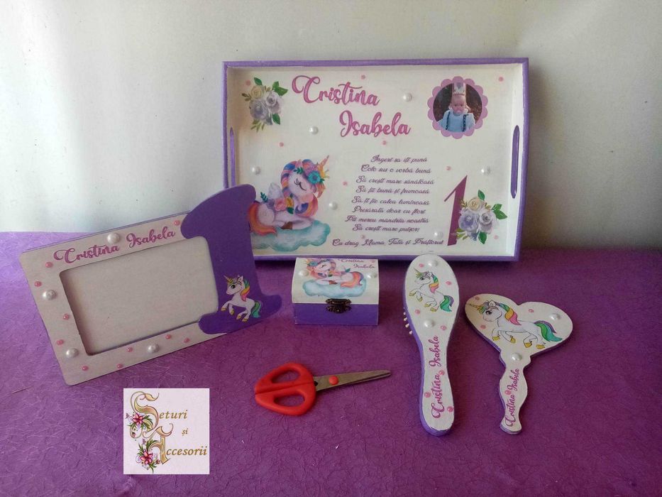 Seturi aniversare pentru mot