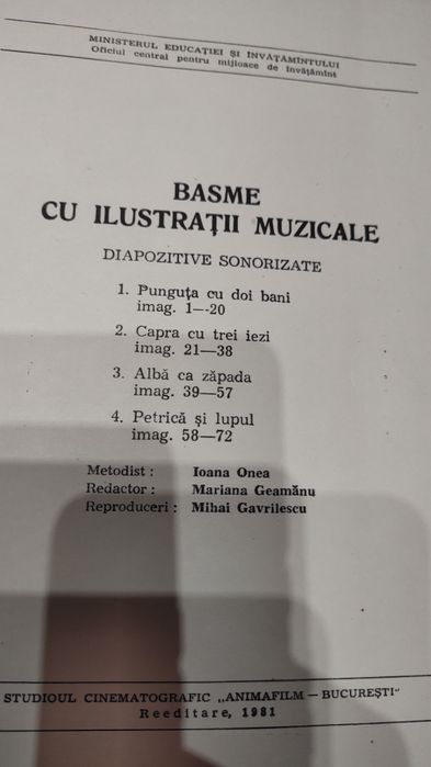 Mapă cu diapozitive educaționale din perioda comunistă (basme)