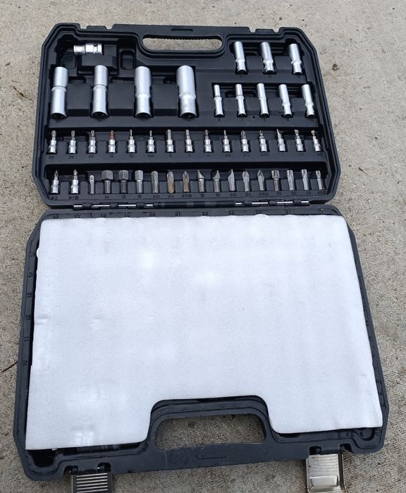 Продам набор инструментов