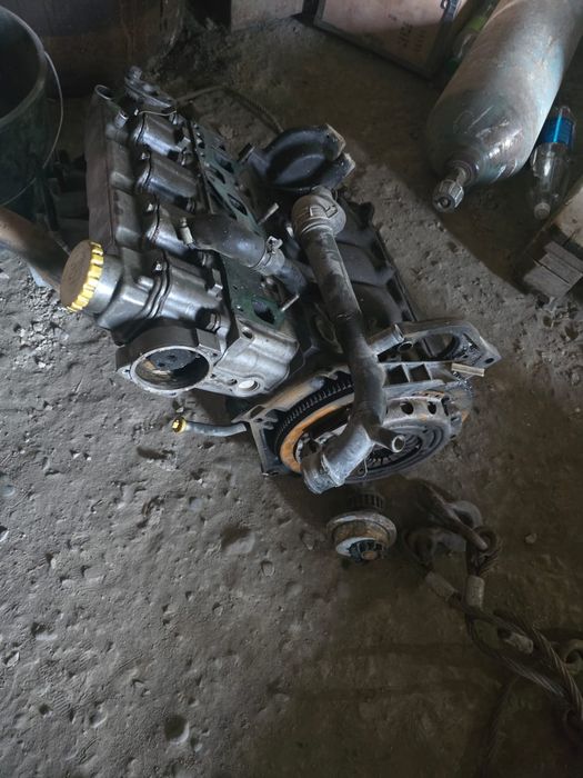 Продам двигатель