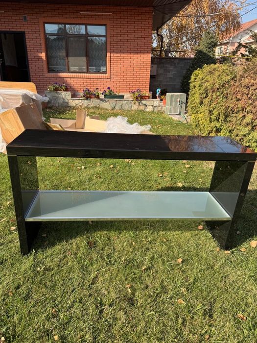 Консоль для прихожей