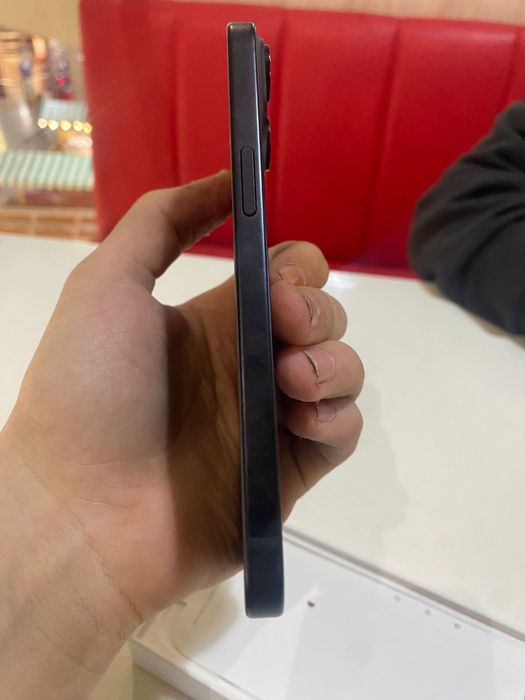 Продам айфон 15 128 гб