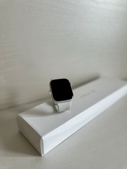 Apple watch series 8 белые