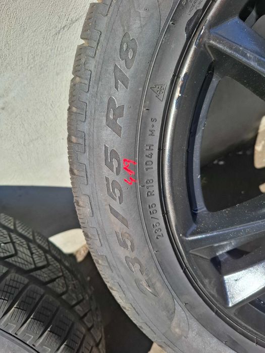 Set patru anvelope Iarna Pirelli Scorpion Winter 235 55 R18 ci419