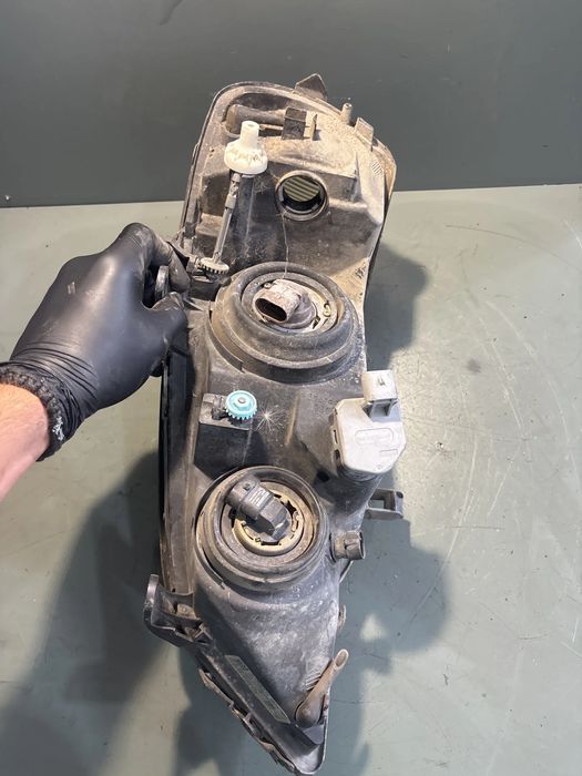Far dreapta Opel Astra 1999 2.0 DI MT (82 hp)