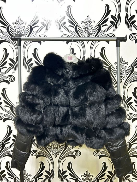 Haina din blana naturala