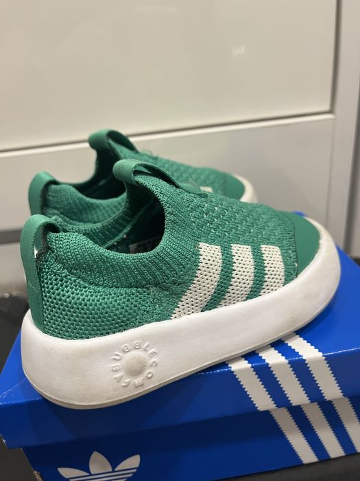Adidas bubble comfy