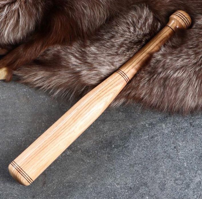 Бита деревянная