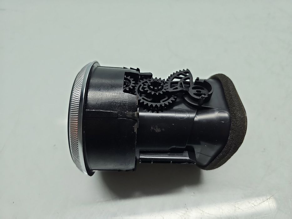 Grila aerisire centrala AUDI A3 (8P1) [Fabr 2003-2012] 8P0820901C