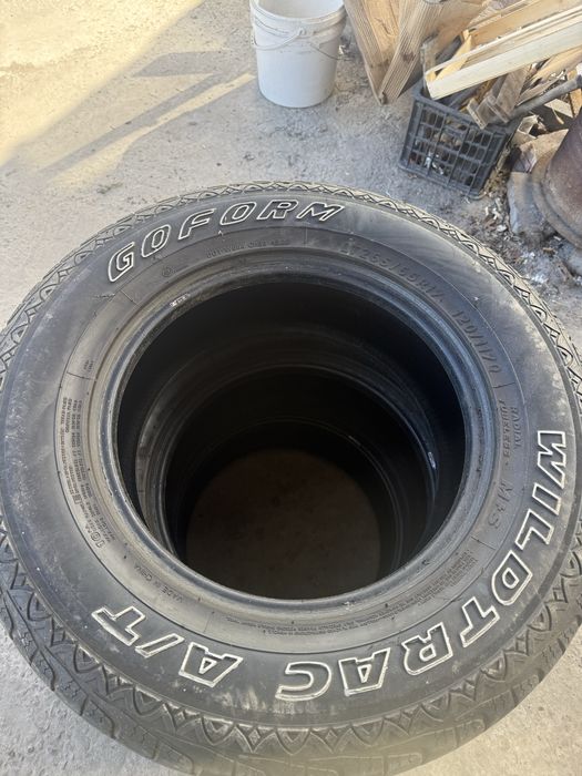 Шины летние на внедорожник 17