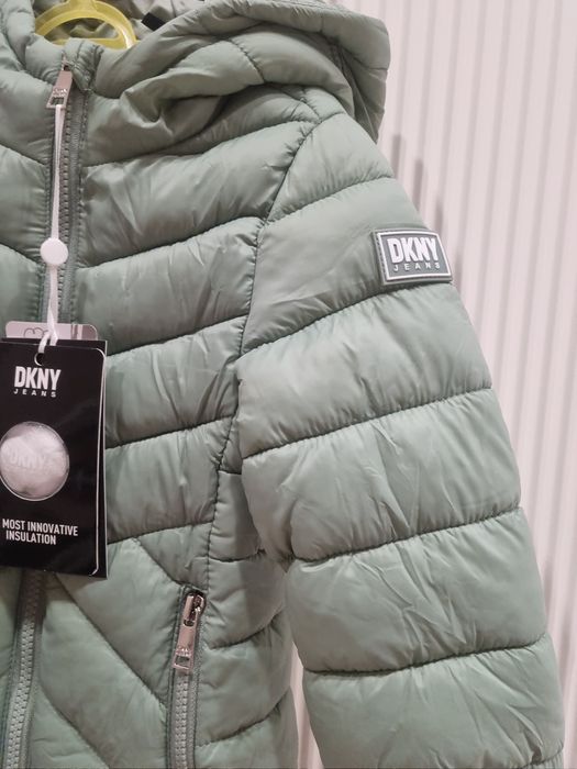 Детско зимно яке DKNY