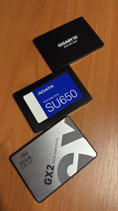 SSD диски (SATA) в отличном состоянии