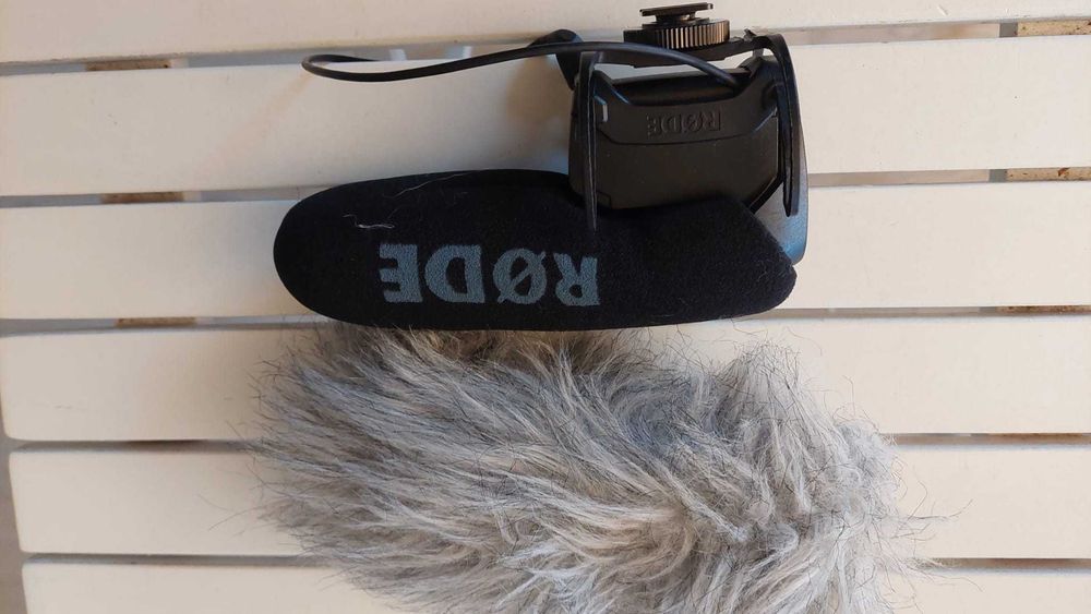 Microfon Rode videomic pro cu protectie vant