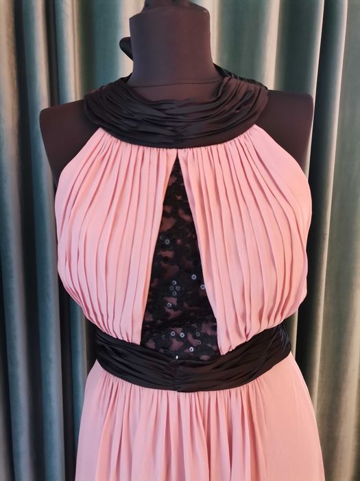 Rochie eleganta roz prafuit