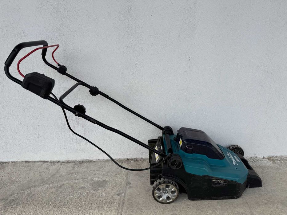 Косачка за трева - Makita 2x18V/ 36V li ion (solo)