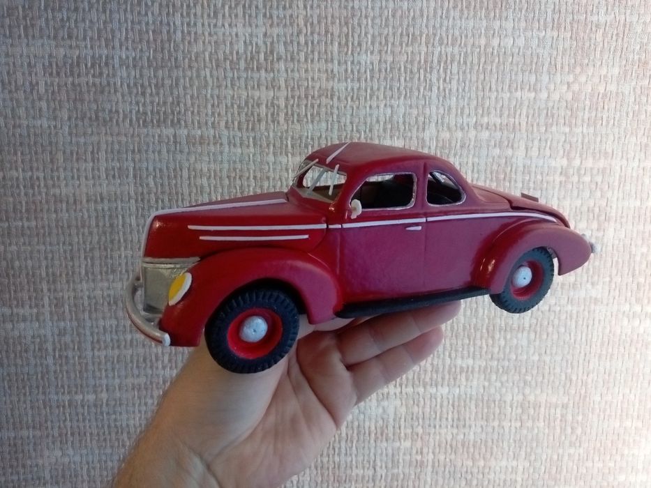 Модель ретро авто.