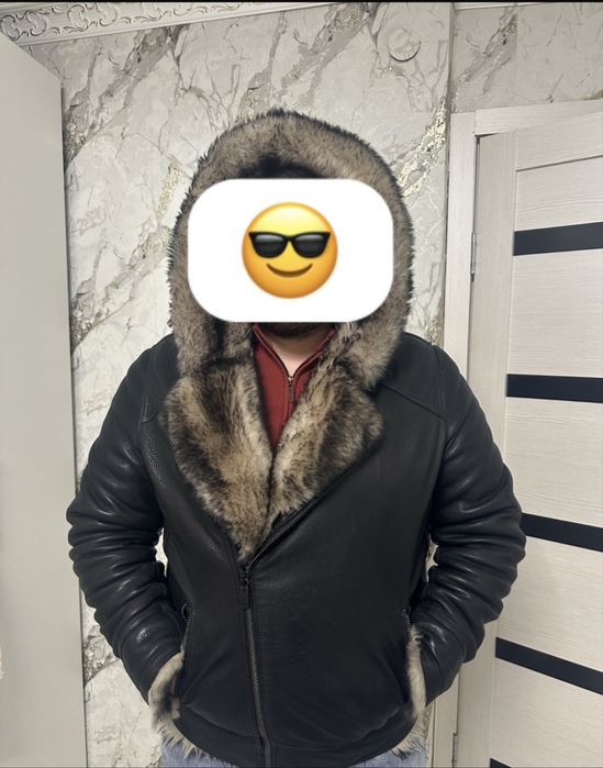 Продам зимнюю куртку волк