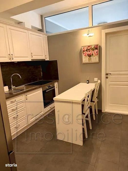 Apartament 2 camere decomandate, Semicentrala, strada Traian