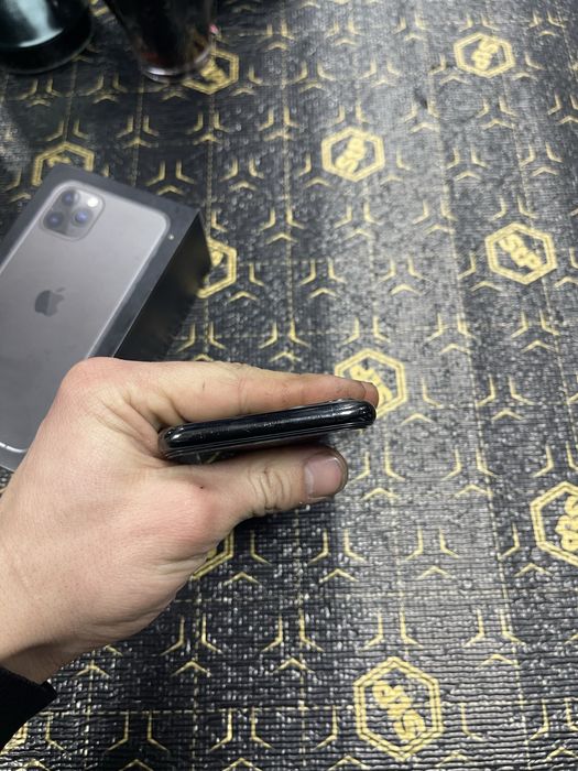 iPhone 11 pro   срочна