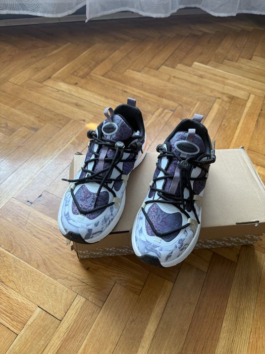 Маратонки desigual