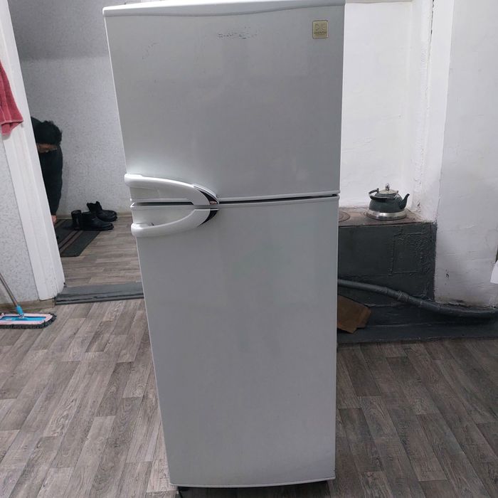 Продам холодильник Daewoo