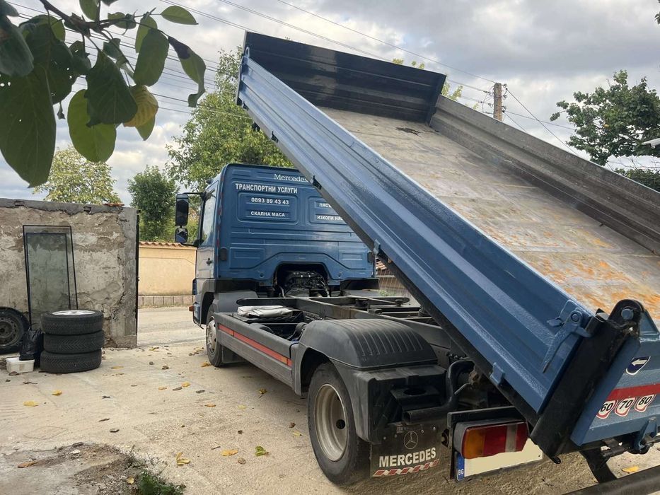 Mercedes Atego 818 1990 година