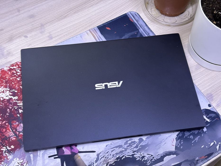 Asus i5-1335U озу16 ssd512