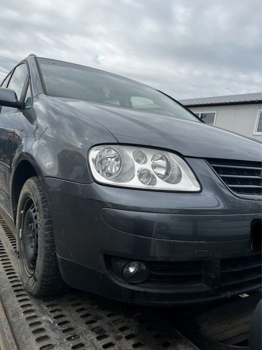 Dezmembrez vw touran 2007