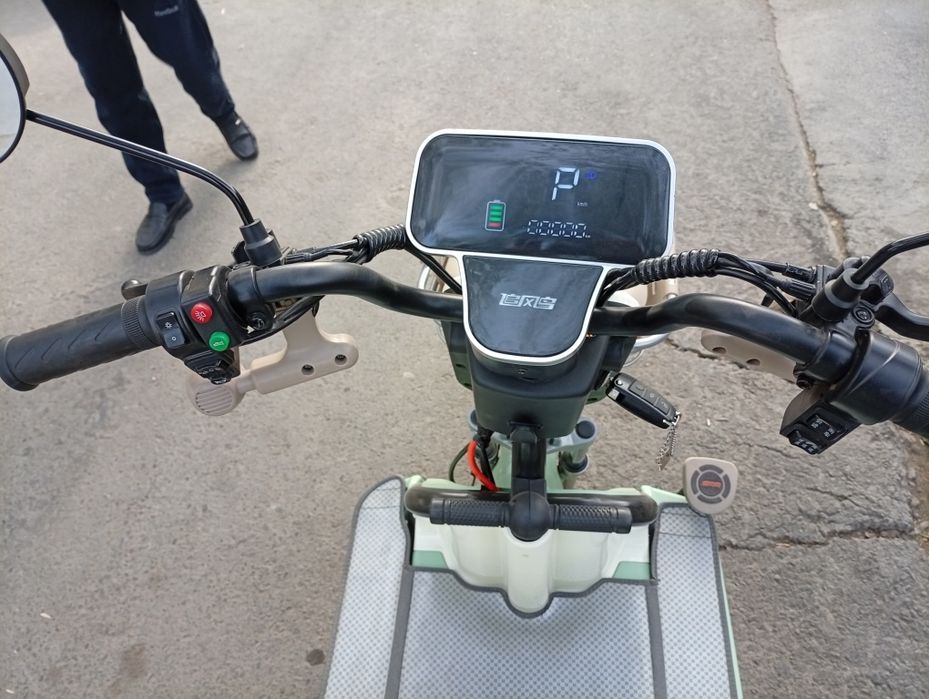 Elektro skuter 20li akumlatotdan 5 ta