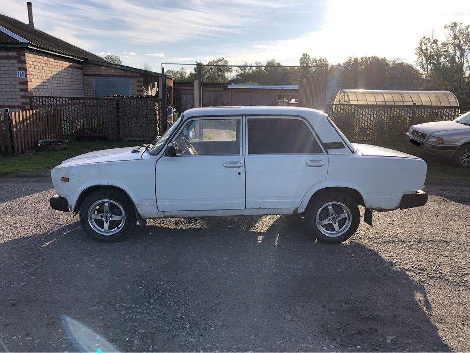 Продам ВАЗ-2107 карбюратор