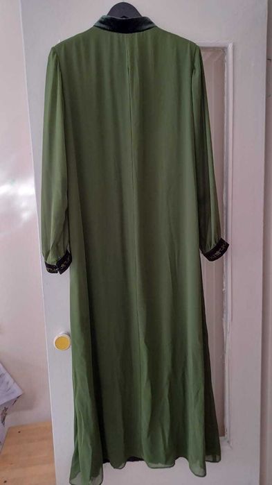 Продам платье женское